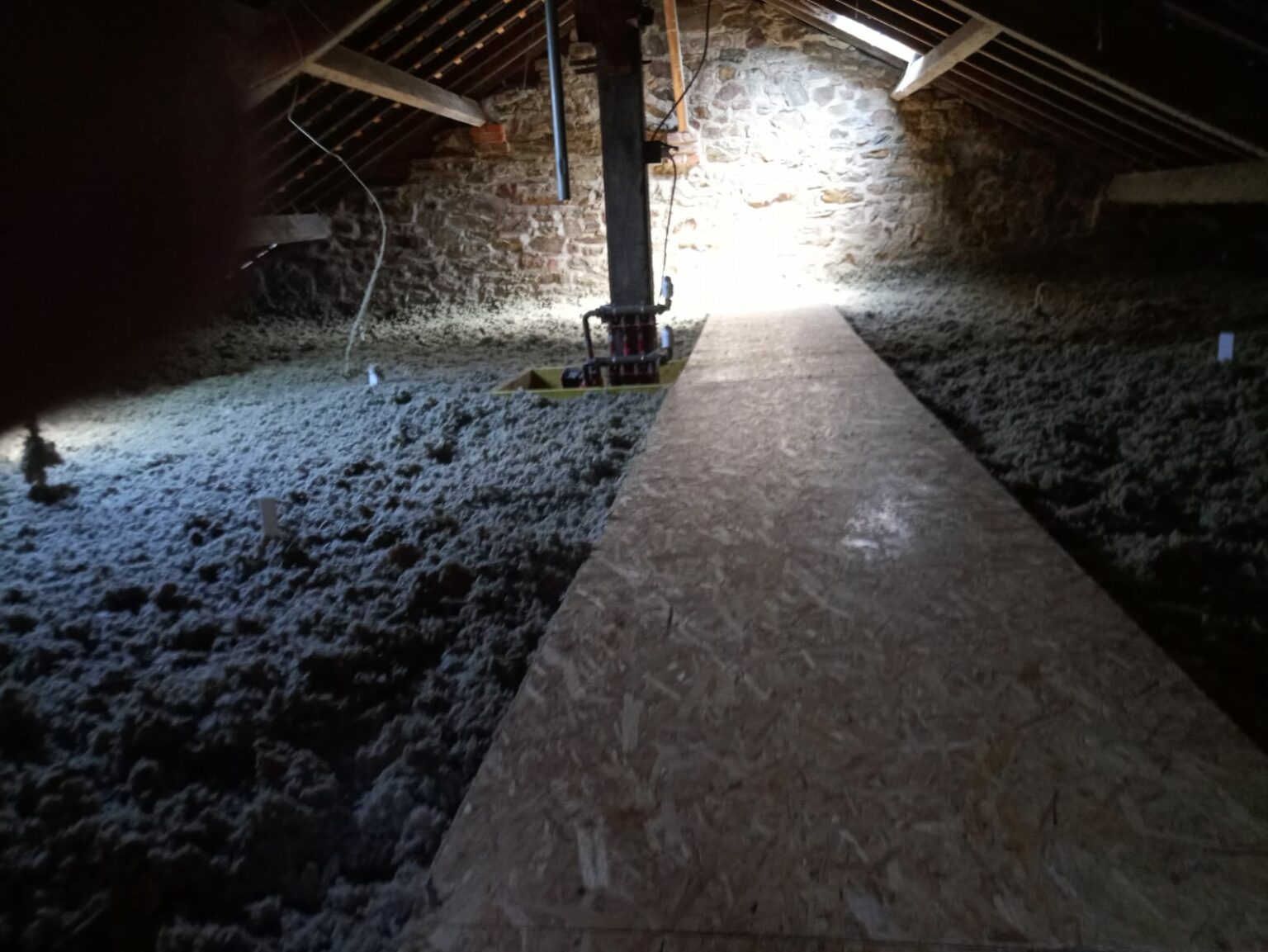 Réalisations d'une isolation comble à Fougères