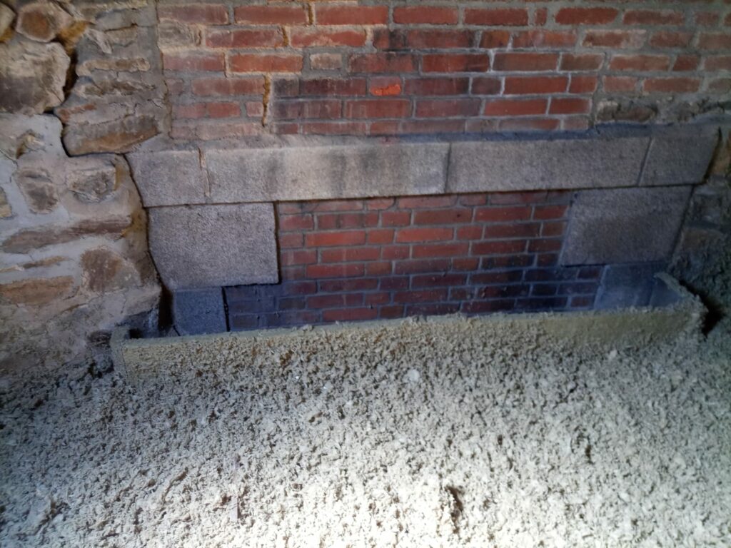 Isolation comble à Fougères, écart au feu